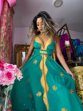 Load image into Gallery viewer, Jasmine Magic Dress
