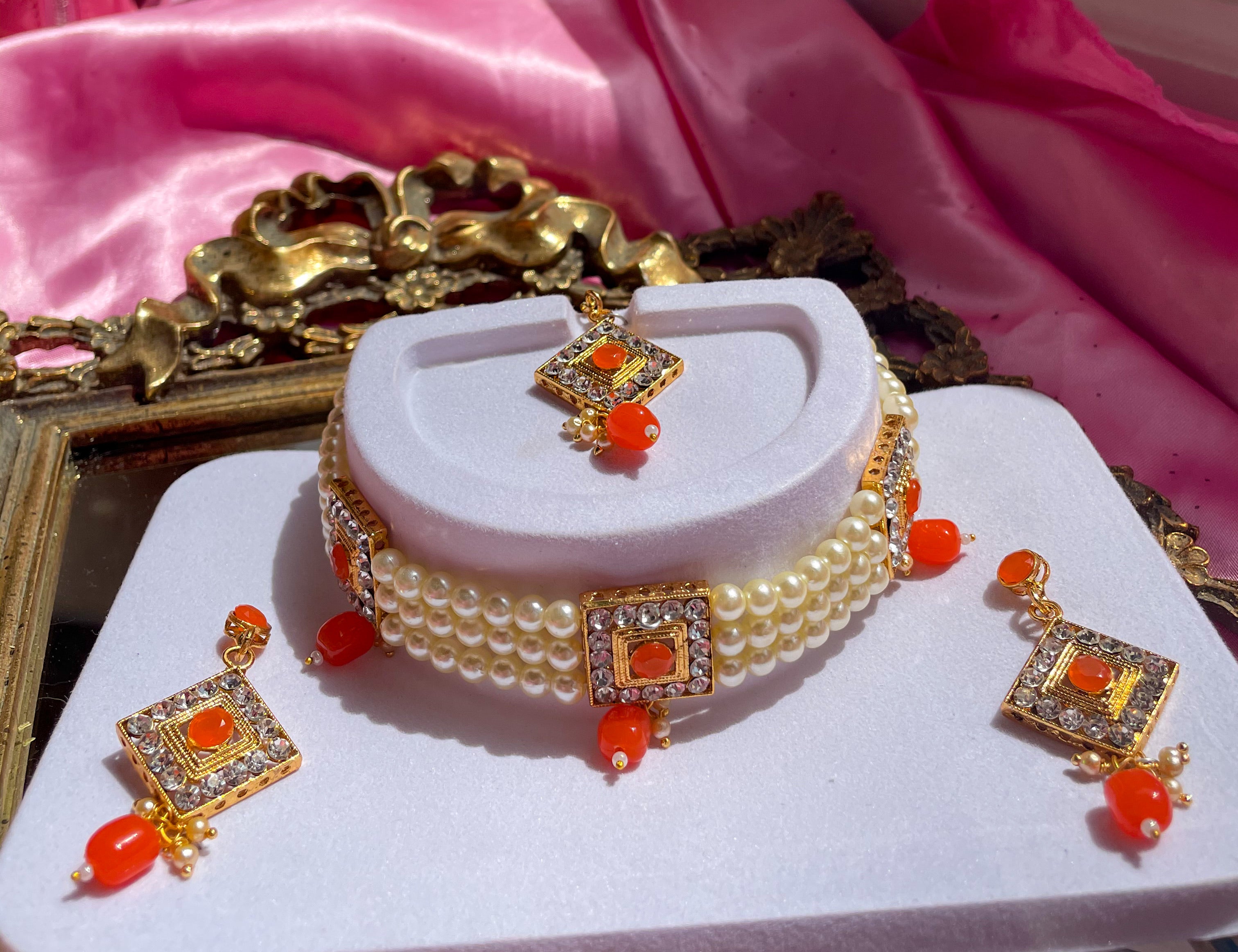 The Sun Queen Necklace Set