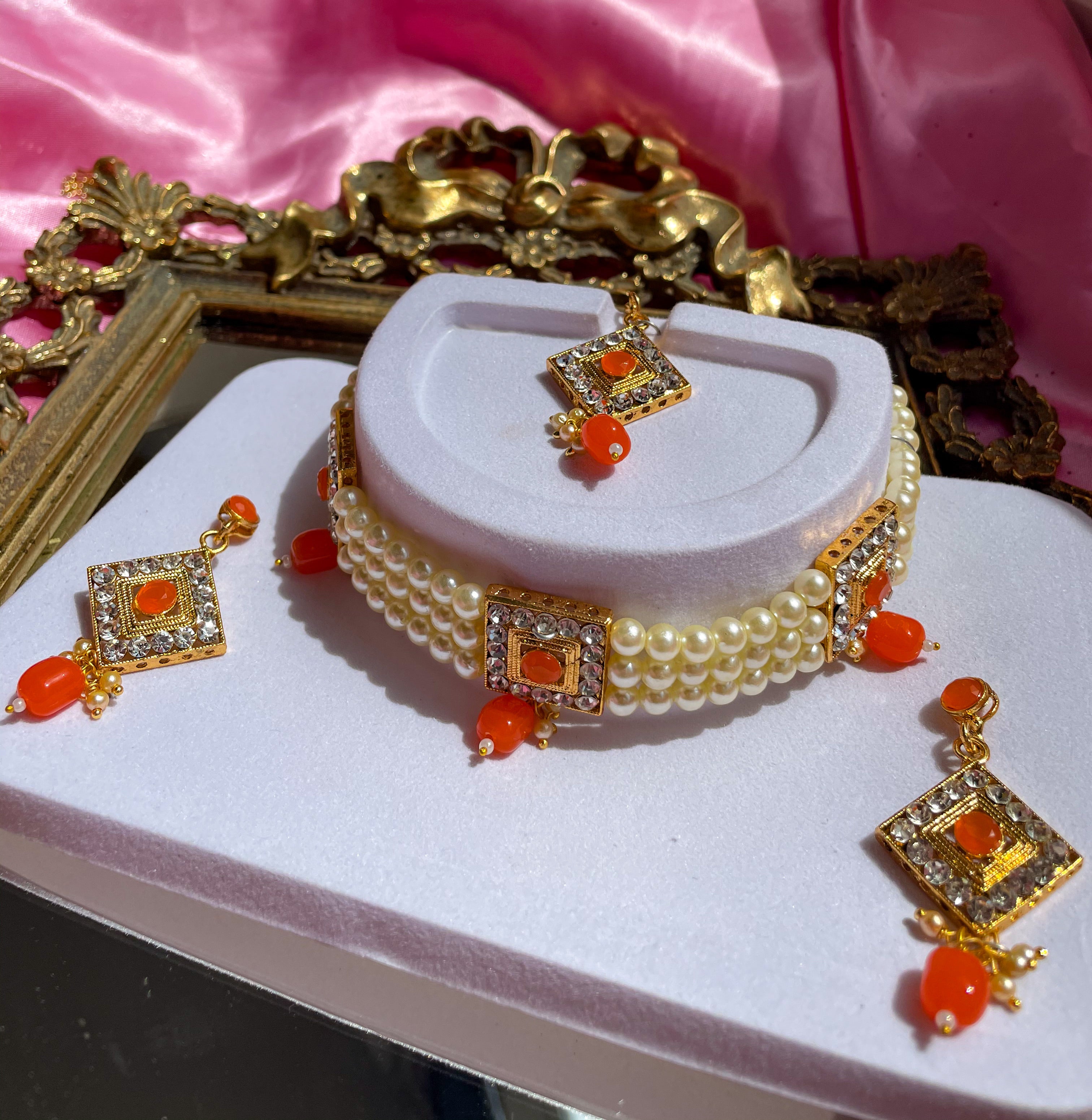The Sun Queen Necklace Set