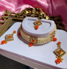 Load image into Gallery viewer, The Sun Queen Necklace Set
