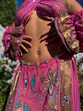 Load image into Gallery viewer, Golden Love belly chain Belt
