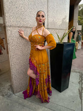 Load image into Gallery viewer, Bandhani Sunflower Goddess Set
