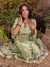 Load image into Gallery viewer, Peridot Princess Set (raw edge fabric)
