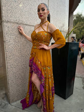 Load image into Gallery viewer, Bandhani Sunflower Goddess Set
